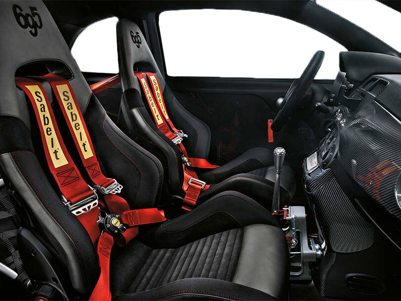 makes.abarth models.695 IMAGE