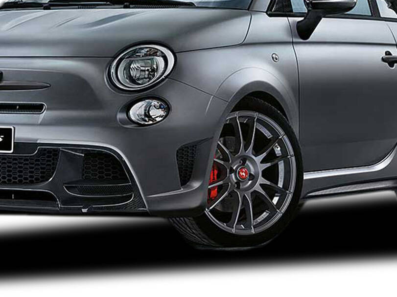 makes.abarth models.695 IMAGE