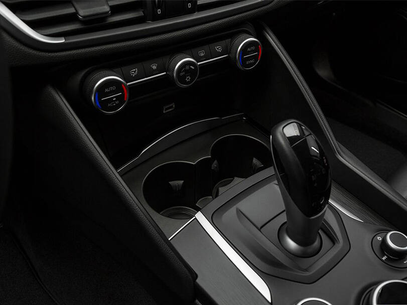 alfa-romeo giulietta IMAGE