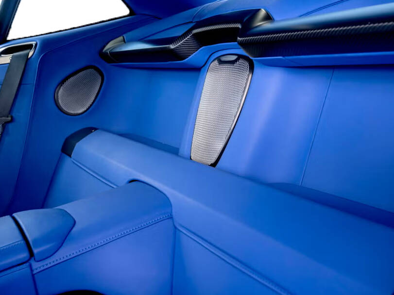 aston-martin vanquish IMAGE