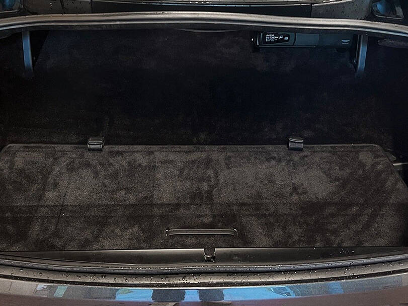 aston-martin vanquish IMAGE