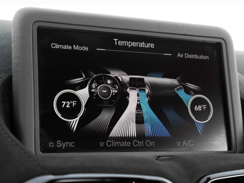 aston-martin v12-vantage IMAGE