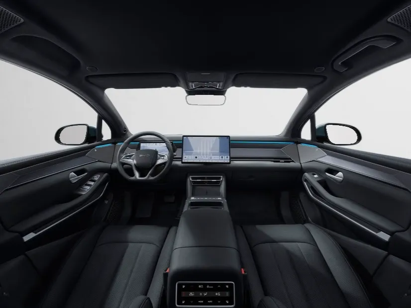 makes.byd models.atto-8 IMAGE