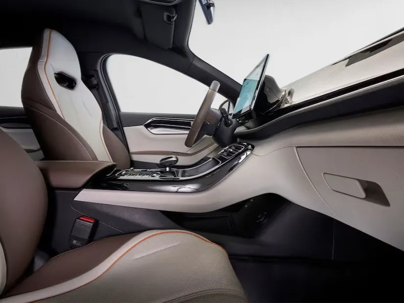 makes.byd models.qin-plus IMAGE