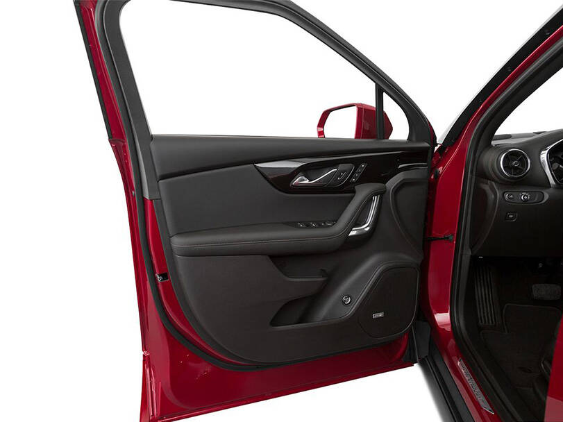 makes.chevrolet models.blazer IMAGE