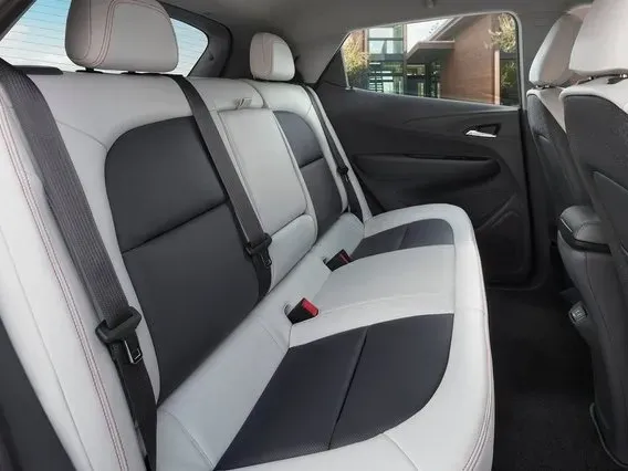 makes.chevrolet models.bolt-ev IMAGE