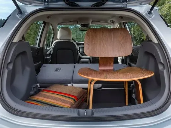 makes.chevrolet models.bolt-ev IMAGE