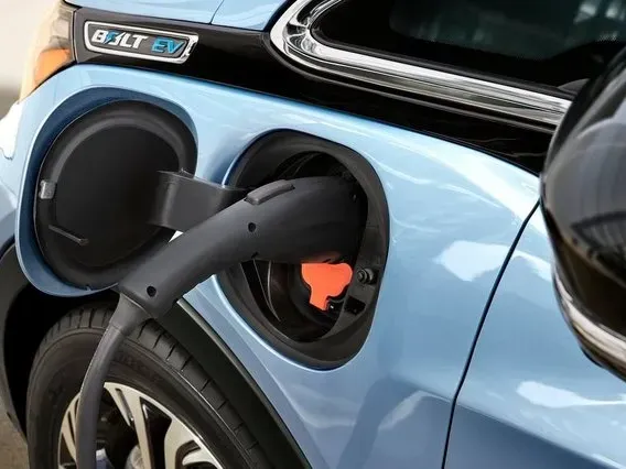 makes.chevrolet models.bolt-ev IMAGE