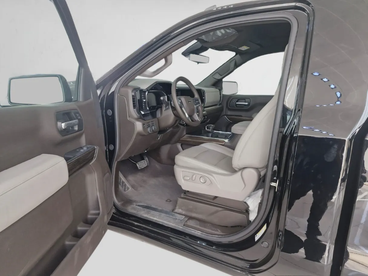 chevrolet silverado IMAGE