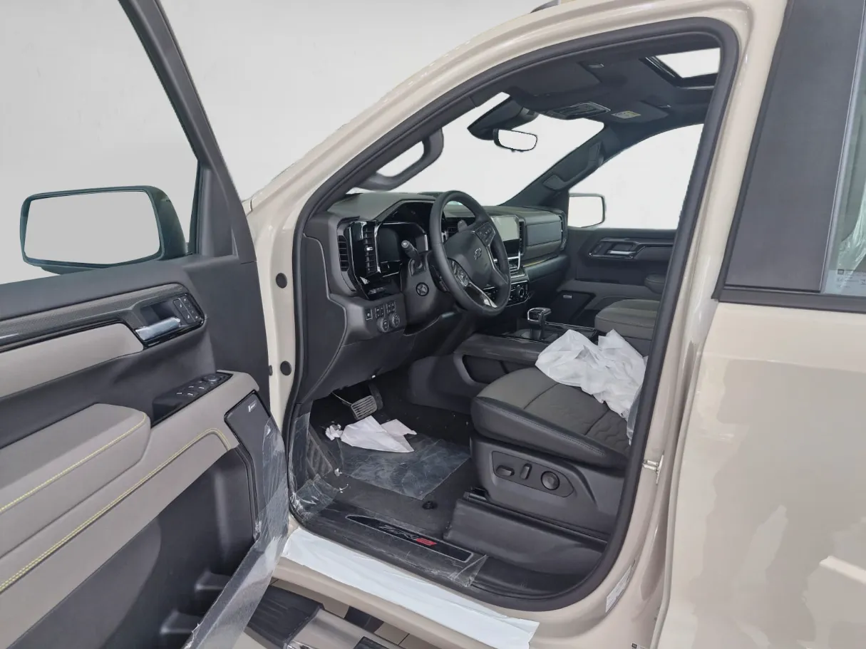 chevrolet silverado IMAGE