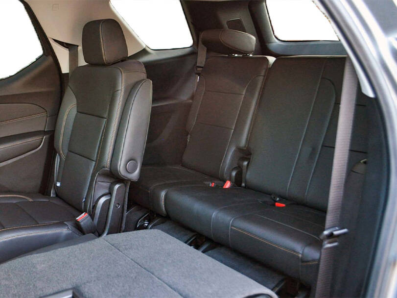 makes.chevrolet models.traverse IMAGE