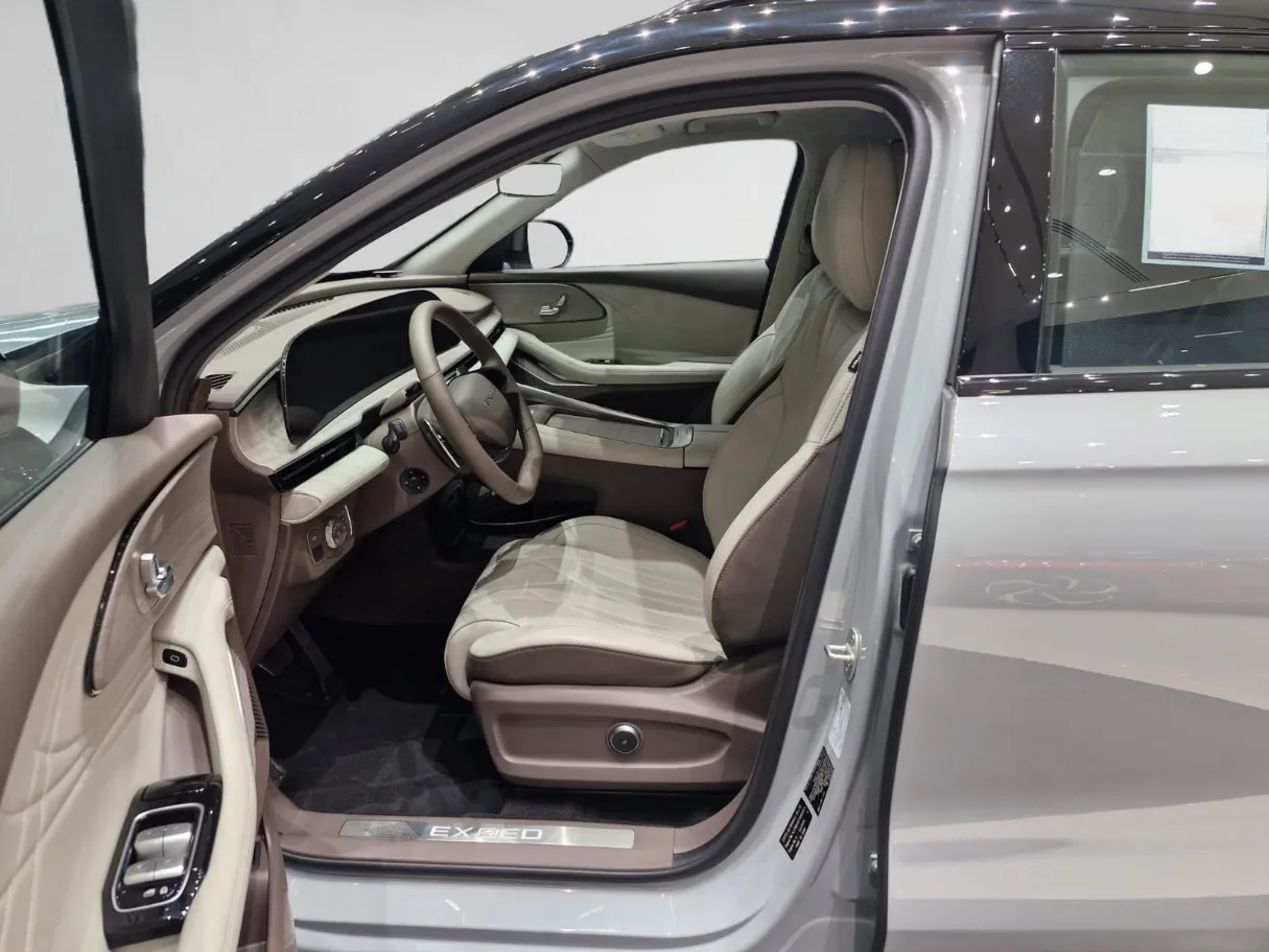 makes.exeed models.rx IMAGE