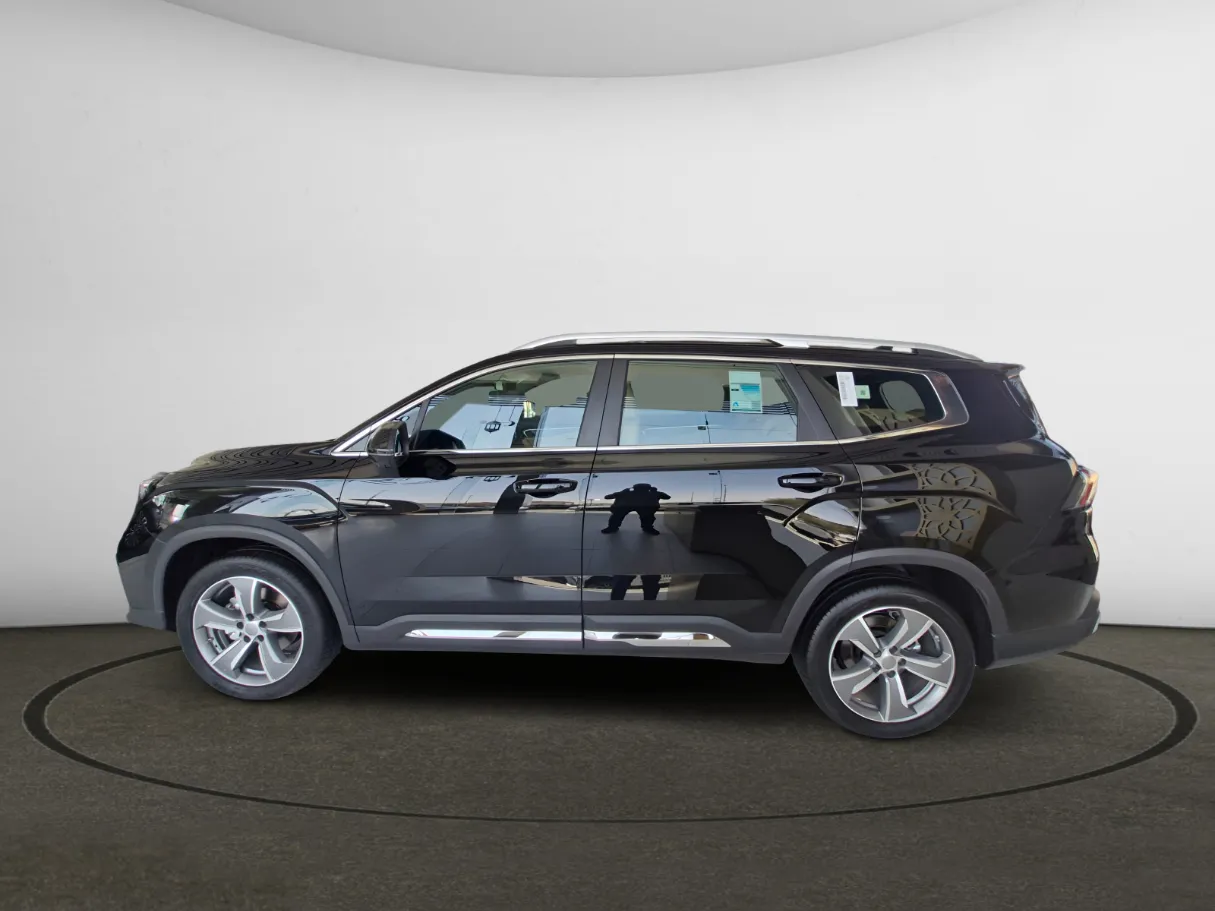 geely okavango IMAGE