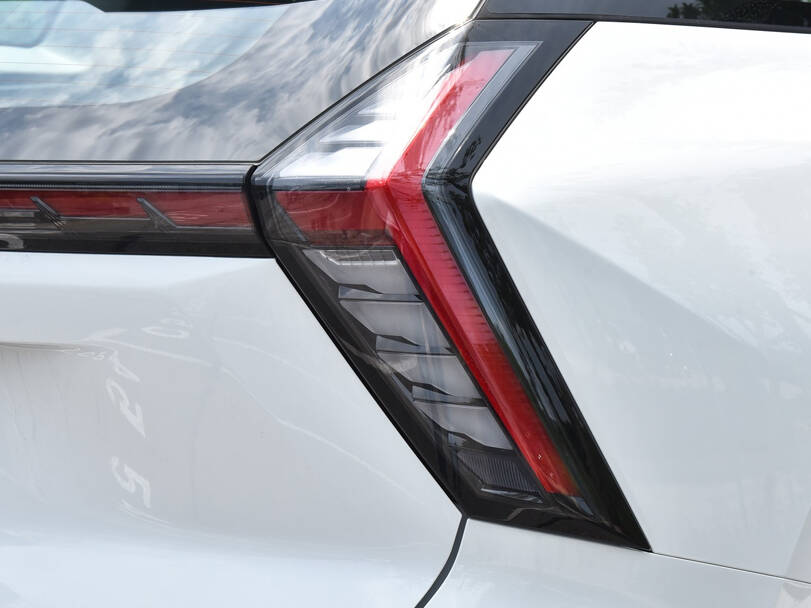 makes.geely models.starray IMAGE