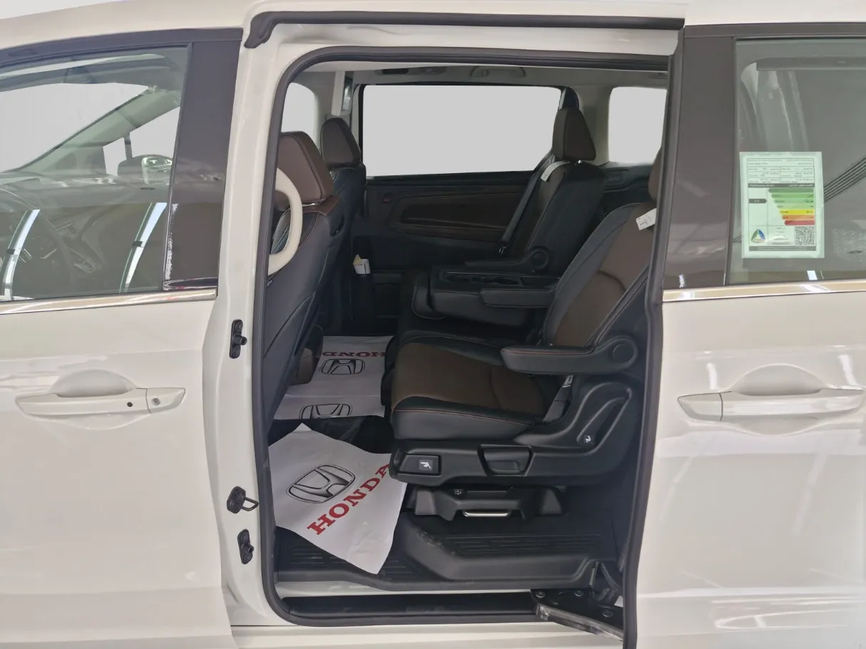 makes.honda model_series.odyssey IMAGE