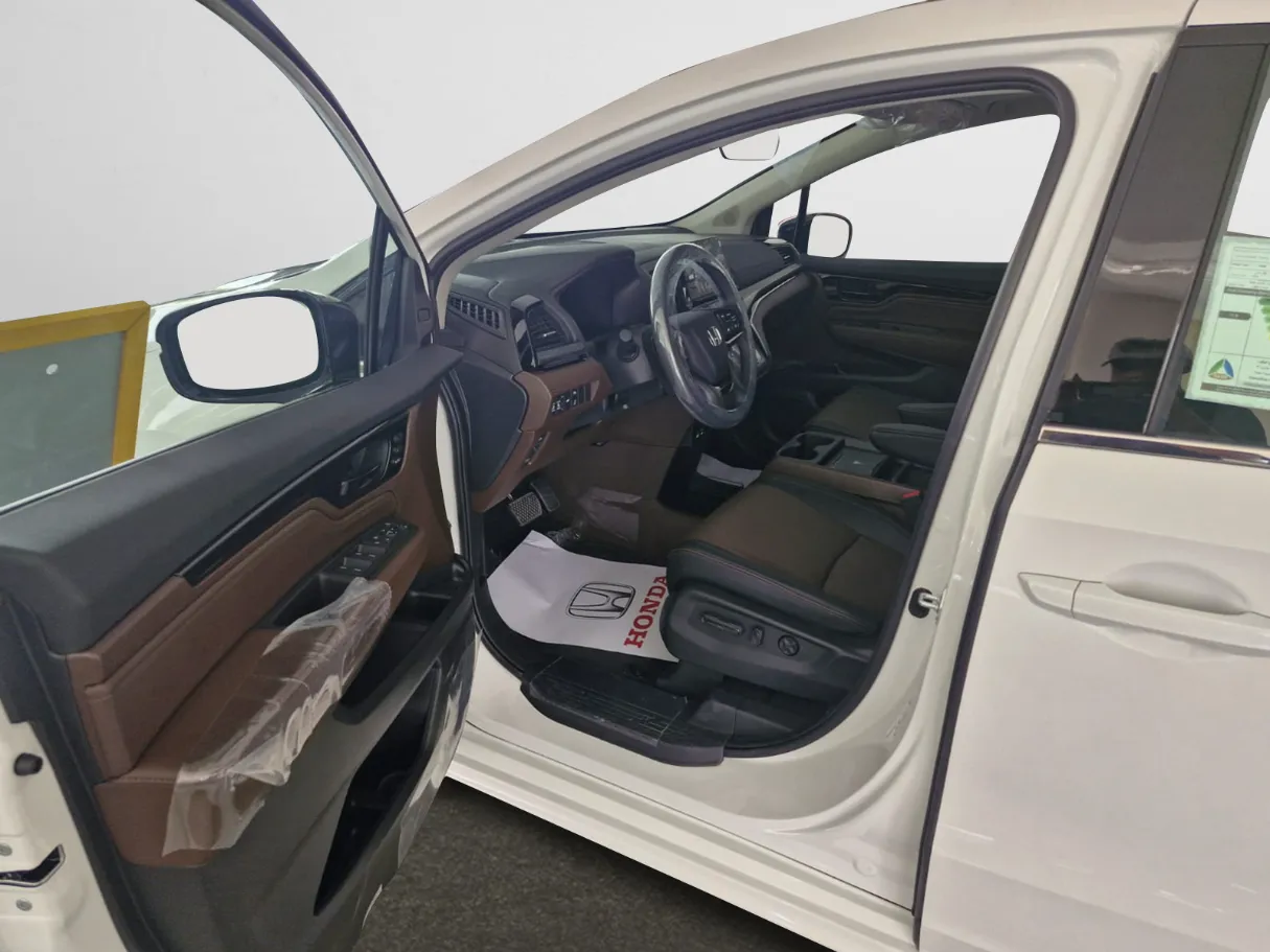 makes.honda model_series.odyssey IMAGE