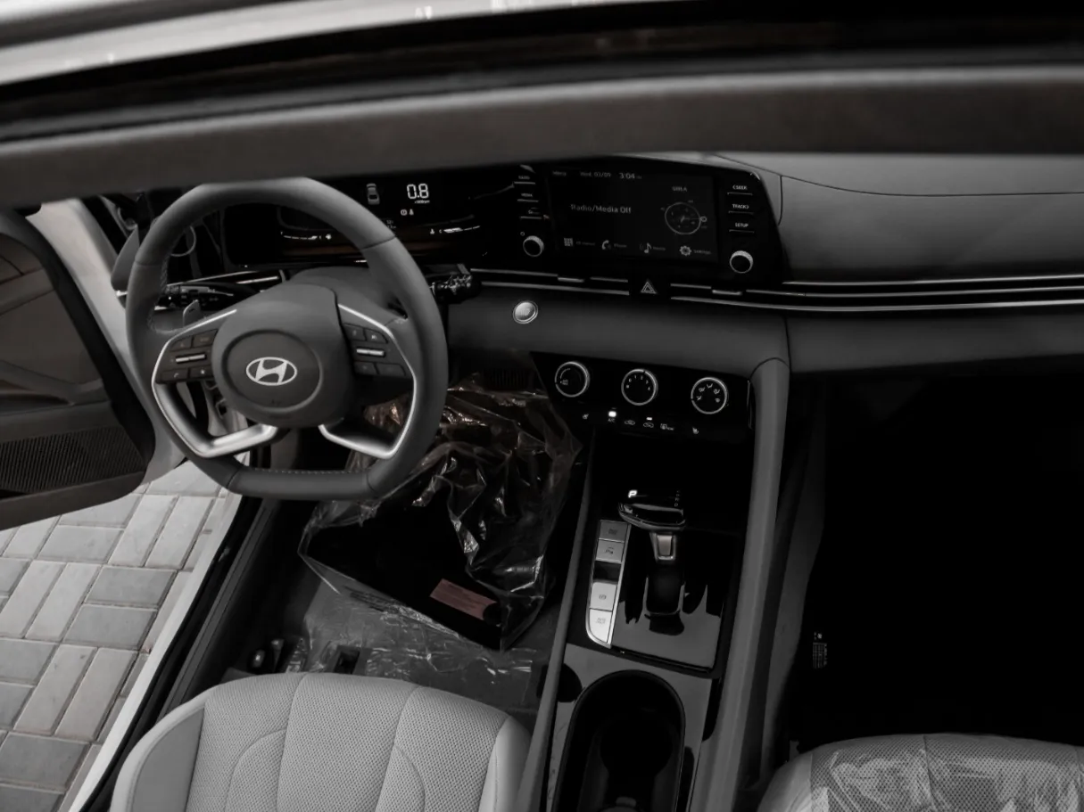 hyundai elantra IMAGE