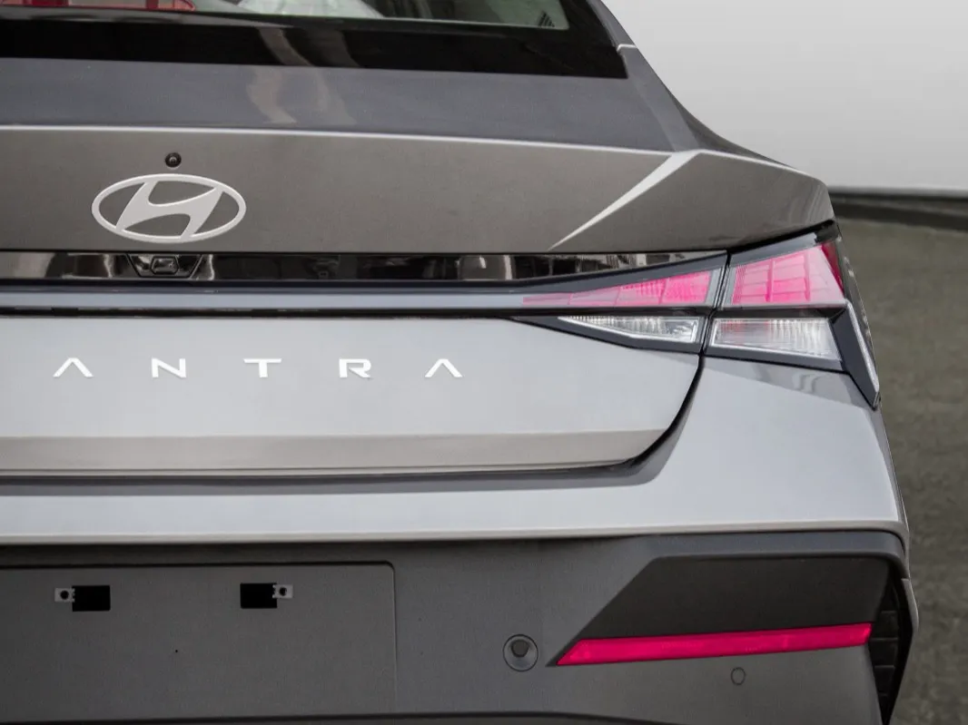 hyundai elantra IMAGE