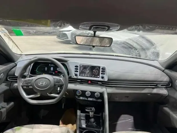 hyundai elantra IMAGE