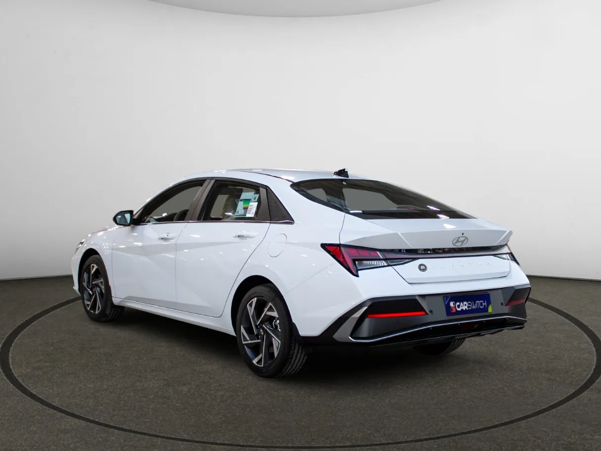 hyundai elantra IMAGE