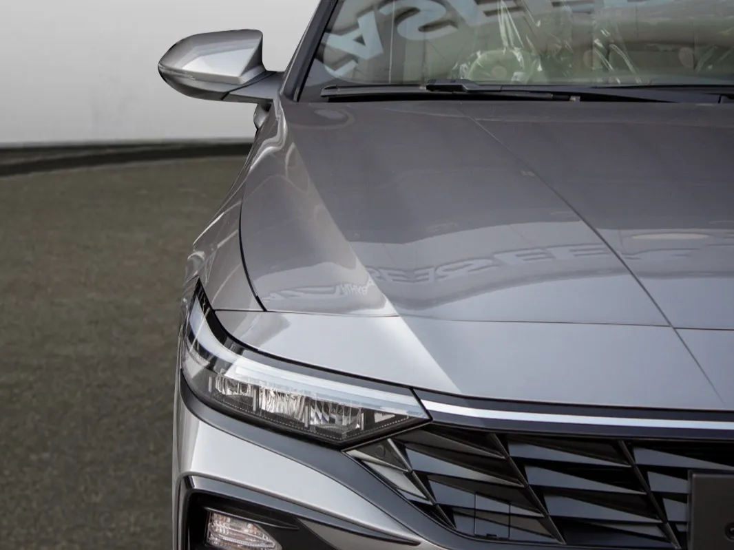 hyundai elantra IMAGE