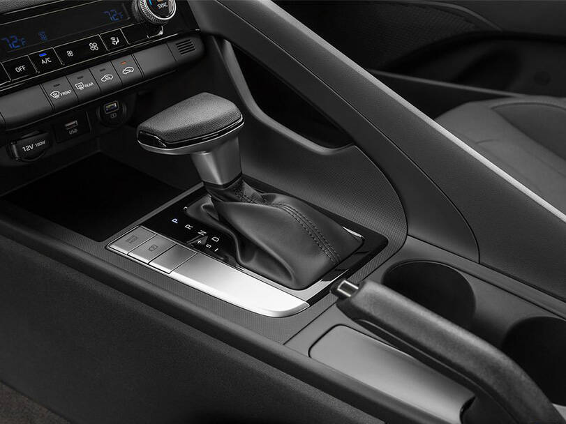 hyundai elantra IMAGE