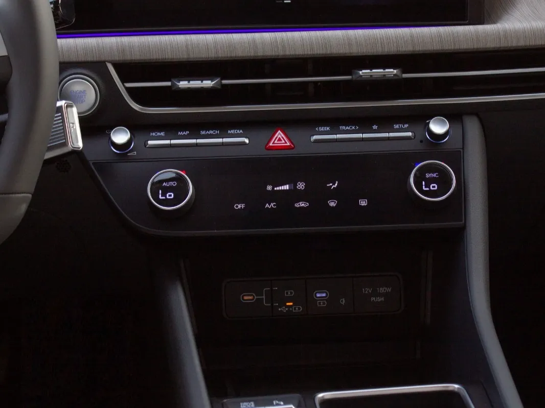 makes.hyundai models.sonata IMAGE