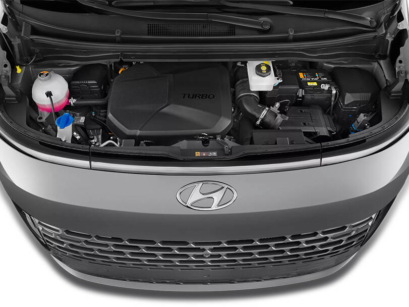 hyundai staria IMAGE