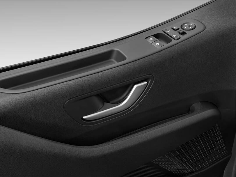 hyundai staria IMAGE