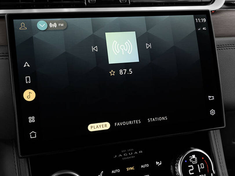 makes.jaguar models.f-pace IMAGE