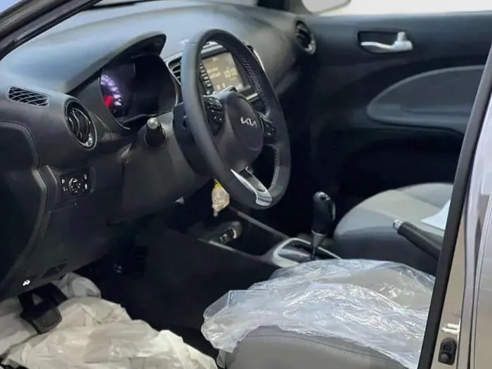 makes.kia models.pegas IMAGE