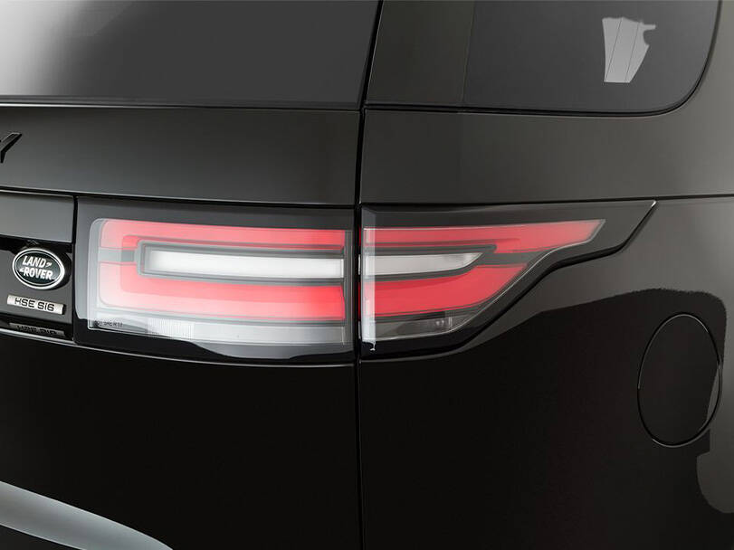 makes.land-rover models.discovery-sport IMAGE