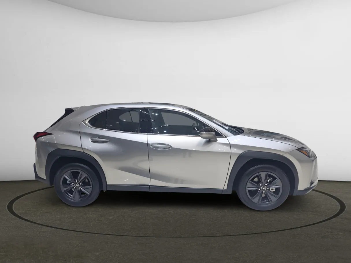 makes.lexus models.ux300h IMAGE