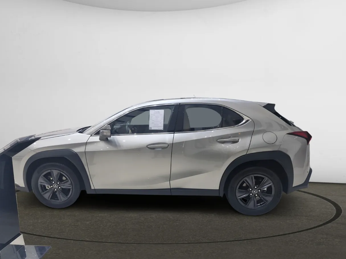 makes.lexus models.ux300h IMAGE