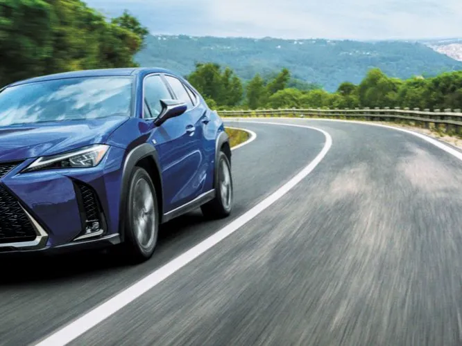 makes.lexus models.ux300h IMAGE