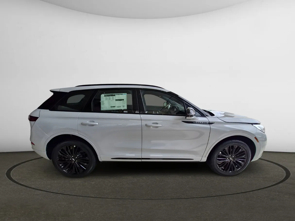 lincoln corsair IMAGE