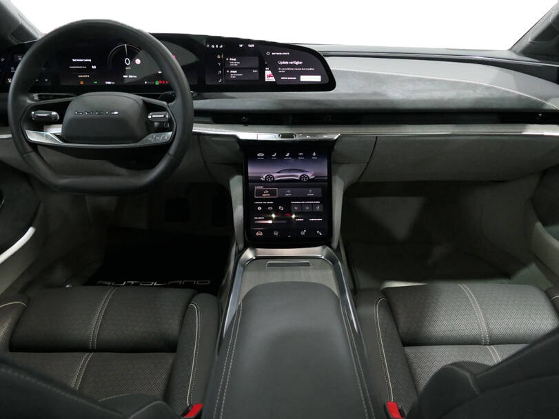 makes.lucid models.air IMAGE