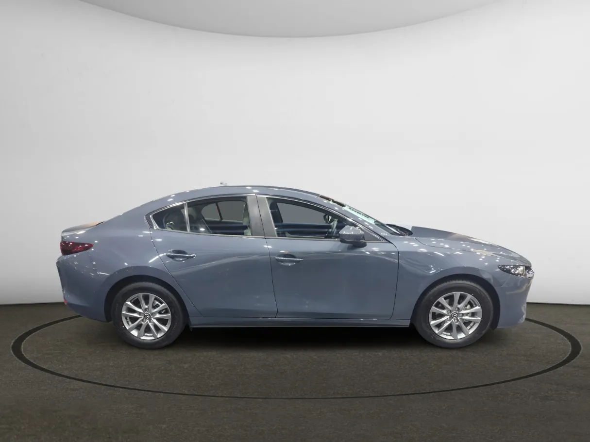 mazda 3 IMAGE