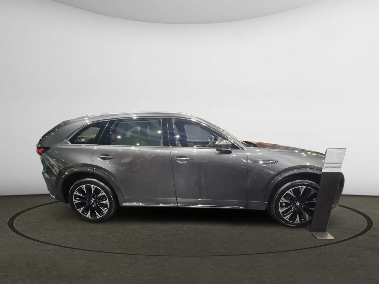 makes.mazda models.cx-90 IMAGE