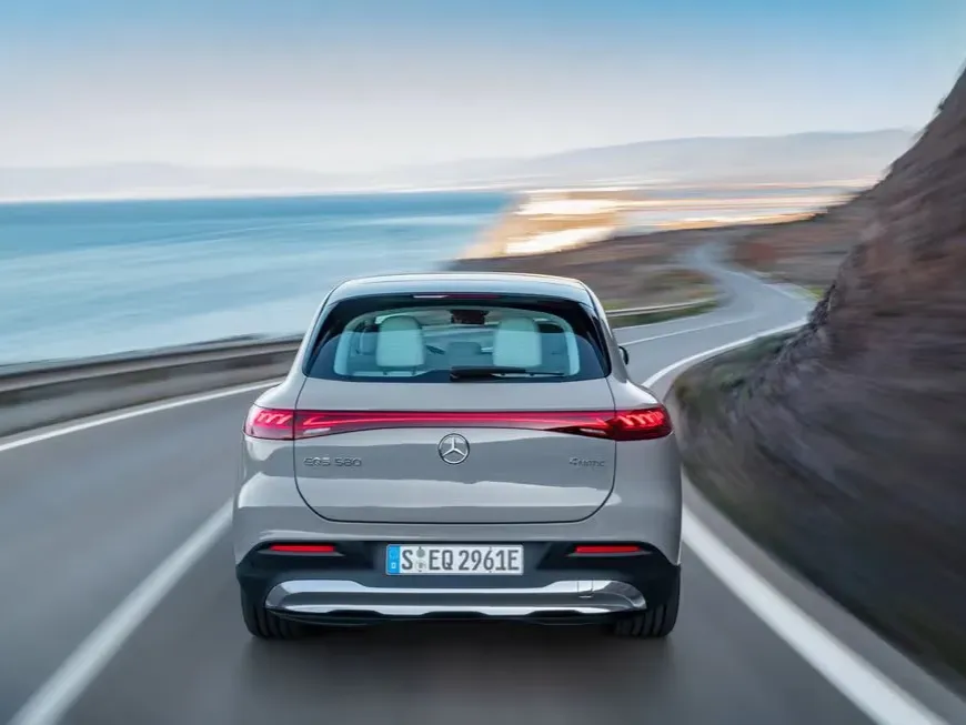 makes.mercedes models.eqs680-maybach IMAGE