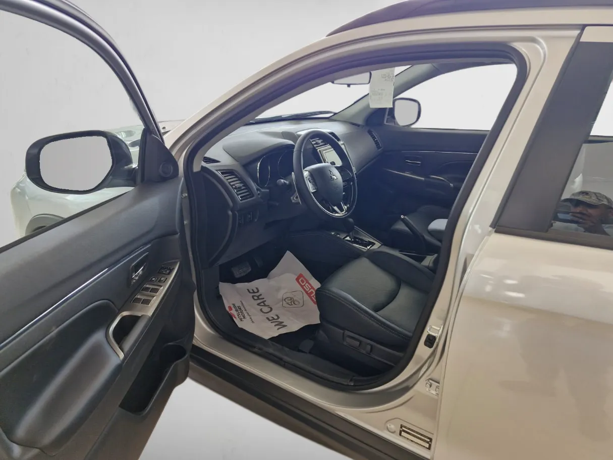 mitsubishi asx IMAGE