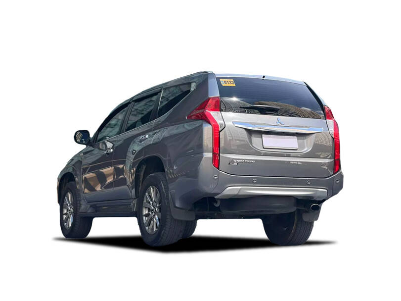 makes.mitsubishi models.montero-sport IMAGE