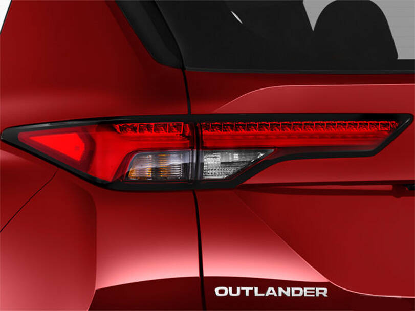 mitsubishi outlander IMAGE