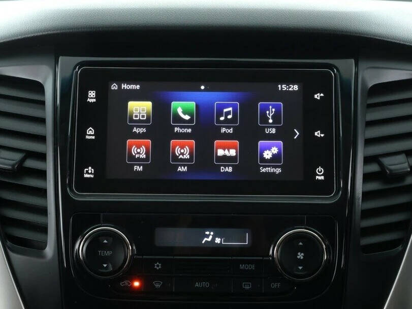 mitsubishi pajero IMAGE