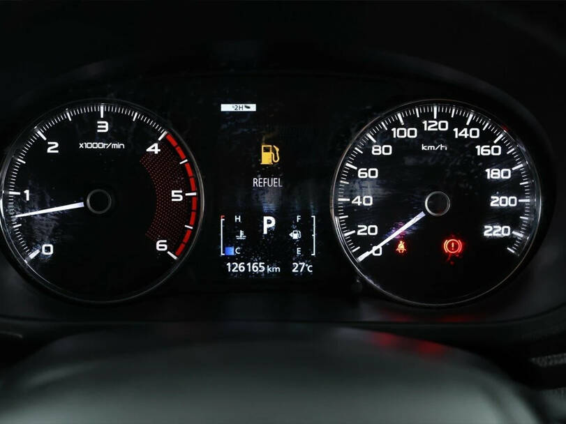 mitsubishi pajero IMAGE