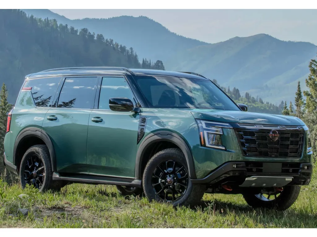 nissan armada IMAGE