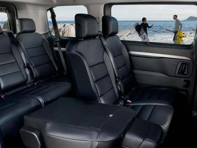 makes.peugeot models.traveller IMAGE