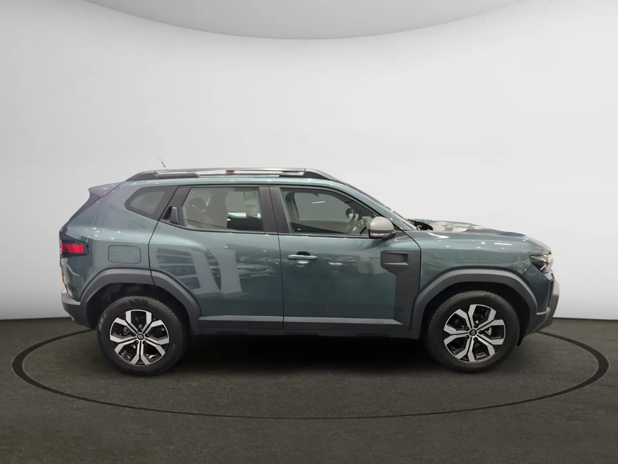 renault duster IMAGE