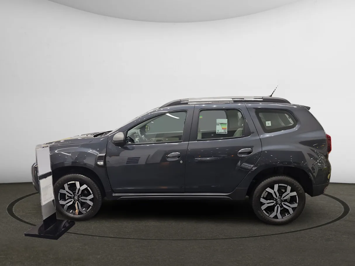 renault duster IMAGE