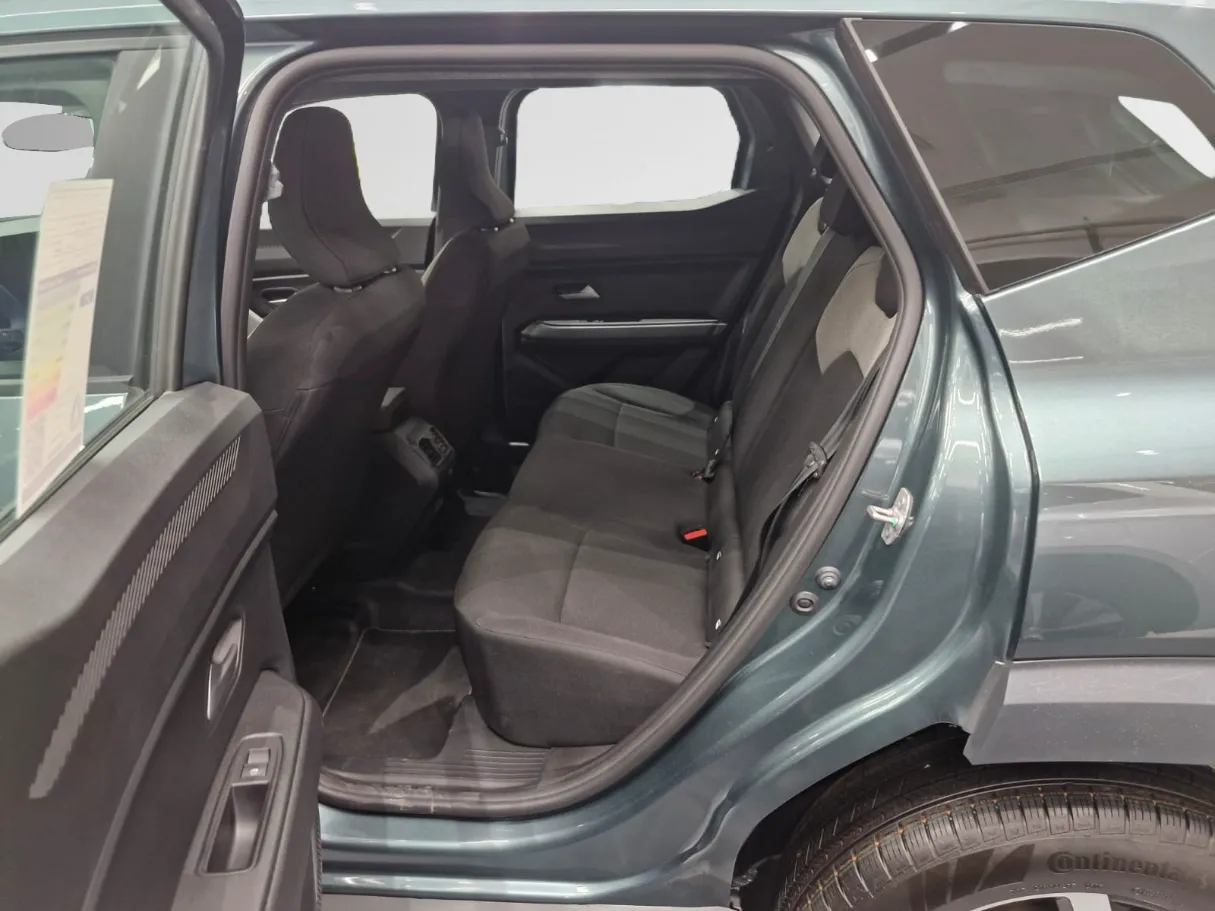 renault duster IMAGE